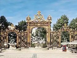 Фонтан Нептуна (общий вид)