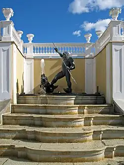 Фонтан «Нептун» в Цветочном саду