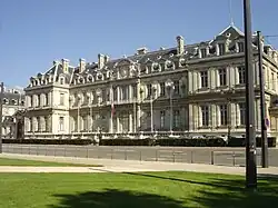 Здание префектуры в Гренобле. 1861—1866