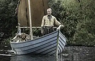 Тирион и Джорах плывут сквозь руины Валирии.