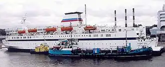 Паром «Георг Отс» у здания Морского вокзала в Санкт-Петербурге
• Georg Ots (1992–2002)
• Георг Отс (1980–1992)