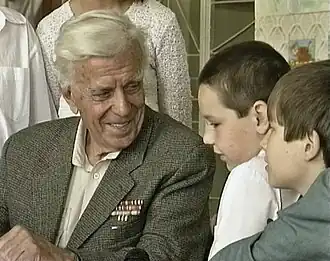 Встреча со школьниками, 1992