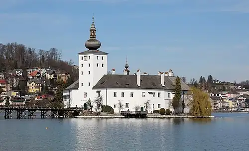 Вид замка с юга