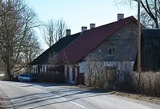 Каменный дом для работников