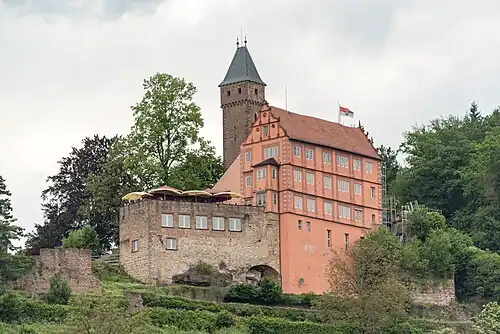 Вид замка с восточной стороны