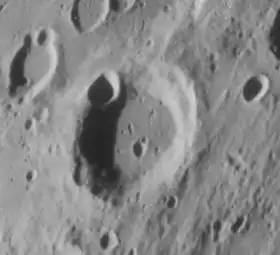 Снимок Лунного орбитального зонда-IV