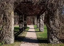 Парковые пропилеи