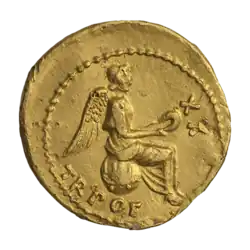 Реверс золотого квинария Тиберия