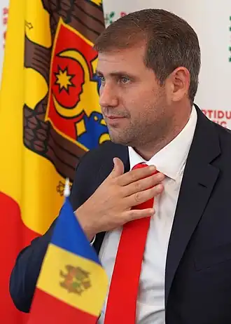 Портрет Илан Шор