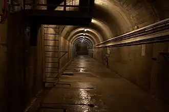 Техническая галерея в плотине на глубине 6 м