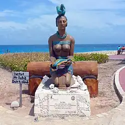 Статуя богини Иш-Чель на острове Мухерес