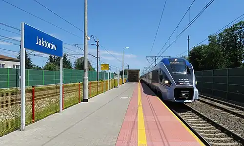 Остановочный пункт Якторув  в гмине Якторув Мазовецкого воеводства. Польша