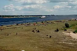 Нижний партер в 1995 году