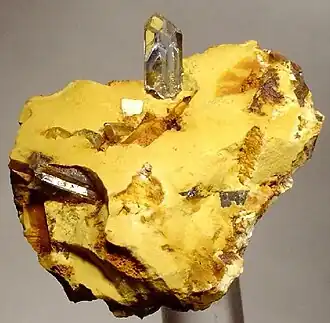 Кристалл еремеевита