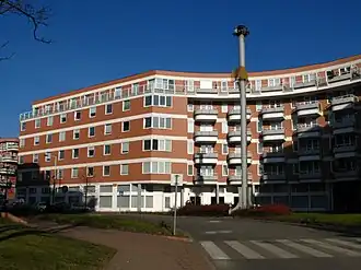 Старое здание