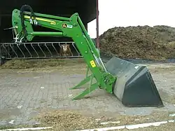 Навесной  фронтальный погрузчик