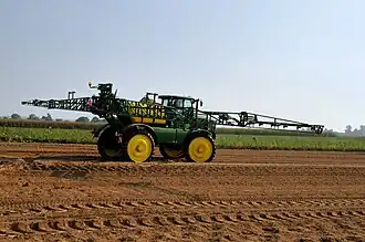 Полевой опрыскиватель