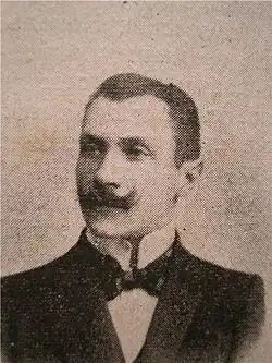 Юлиан Мишо, старший учитель фехтования