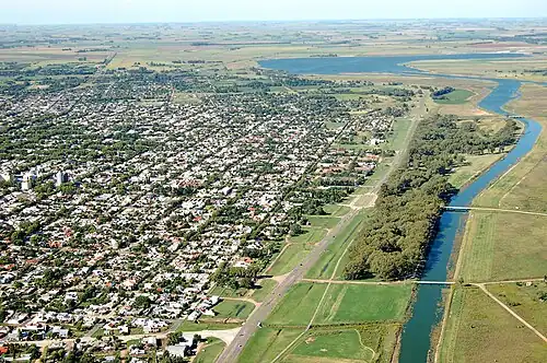 Саладо в городе Хунин