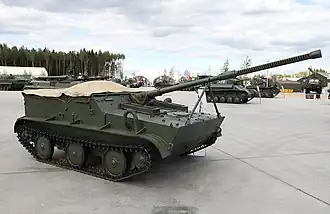 Легкобронированная самоходная плавающая установка К-73 (АСУ-57П) в экспозиции парка «Патриот».