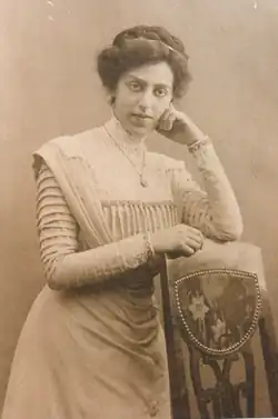 Кэте Дан, 1907