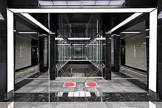 Лестница перехода на станцию «Севастопольская»