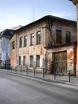 д. 5 — Жилой дом с рыбокоптильней