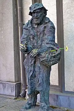 Памятник Карабале