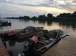 Лодки на базе отдыха «Якорь»