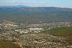 Вид на Кавалерово и аэропорт из самолета при заходе на посадку