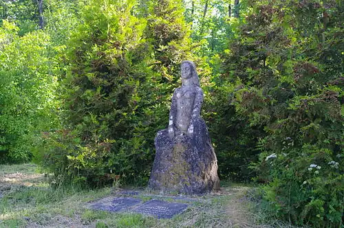 Братская могила павших во Второй мировой войне, 2012 год