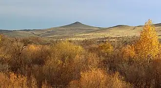 Вид на Хараты с автомобильного моста через реку Джида