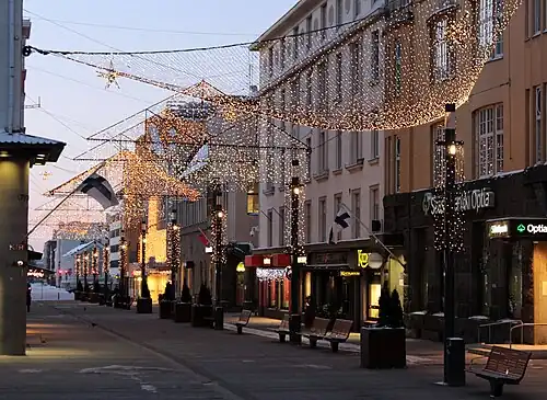 За 1 месяц Рождественские огни