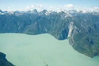 Вид на бухту Найт в августе 2011 года