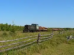 ТУ7-2072 с грузовым поездом