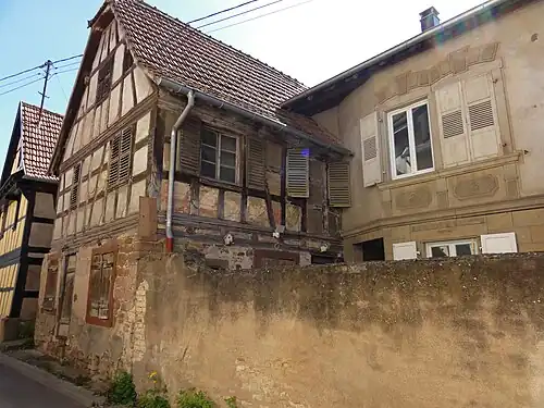 Старый дом на еврейской улице Брюле