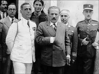 Адмирал Иконому слева от генерала Г. Кондилиса, 1935 год.