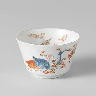 Чашка в жанре цветы-птицы, 1700-1740