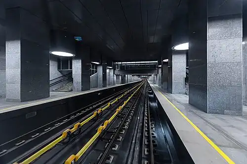 Пути и платформы станции