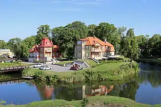 Частный дом и гостиница «Ekesparre Boutique Hotel» у замка Курессааре