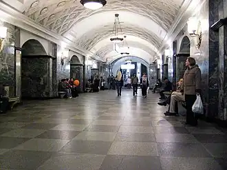 Зал станции. 9 мая 2007 года