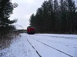 Тепловоз ТУ6А-3187 подъезжает к поселку Юбилейный