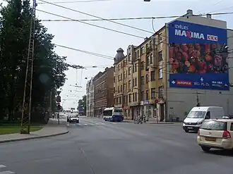 Дальняя часть улицы