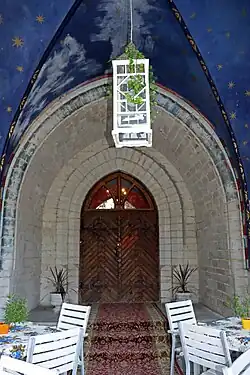 Входная дверь замка Лайтсе