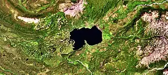 Спутниковая фотосъёмка района озера.