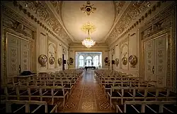 В интерьерах музея.