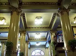 Интерьер и светильники