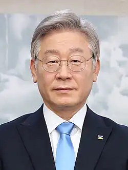 Ли Чжэ Мён, президент страны