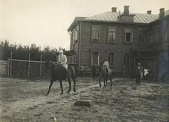 Лев Толстой и Владимир Чертков в усадьбе Телятинки (1910)
