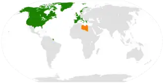 Страны, осуществлявшие бомбардировки Ливии, выделены зелёным, последняя — оранжевым.